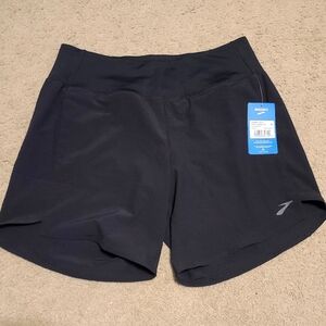 Women's M, Brooks Women's Black Chaser Short